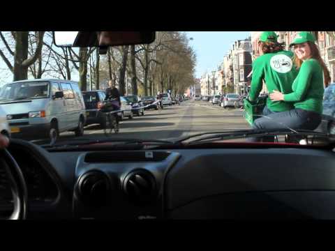 Изненадување за велосипедистите низ Амстердам