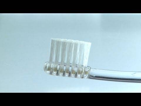 Четка за заби на која не и е потребна паста за заби