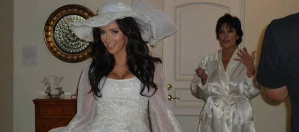 kim-kardashian-wedding-dress-photos
