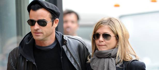 jenniferaniston_justintheroux_jlp_18092011_625