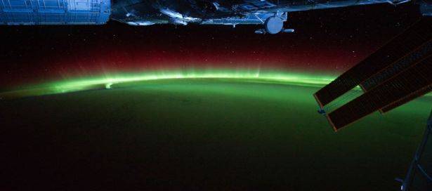 Aurora-Australis-Over-Indian-Ocean-from-space-nasa