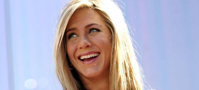Jennifer Aniston Honored On The Hollywood Walk Of Fame