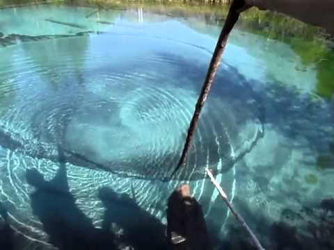 Мистериозното сино езеро во Русија