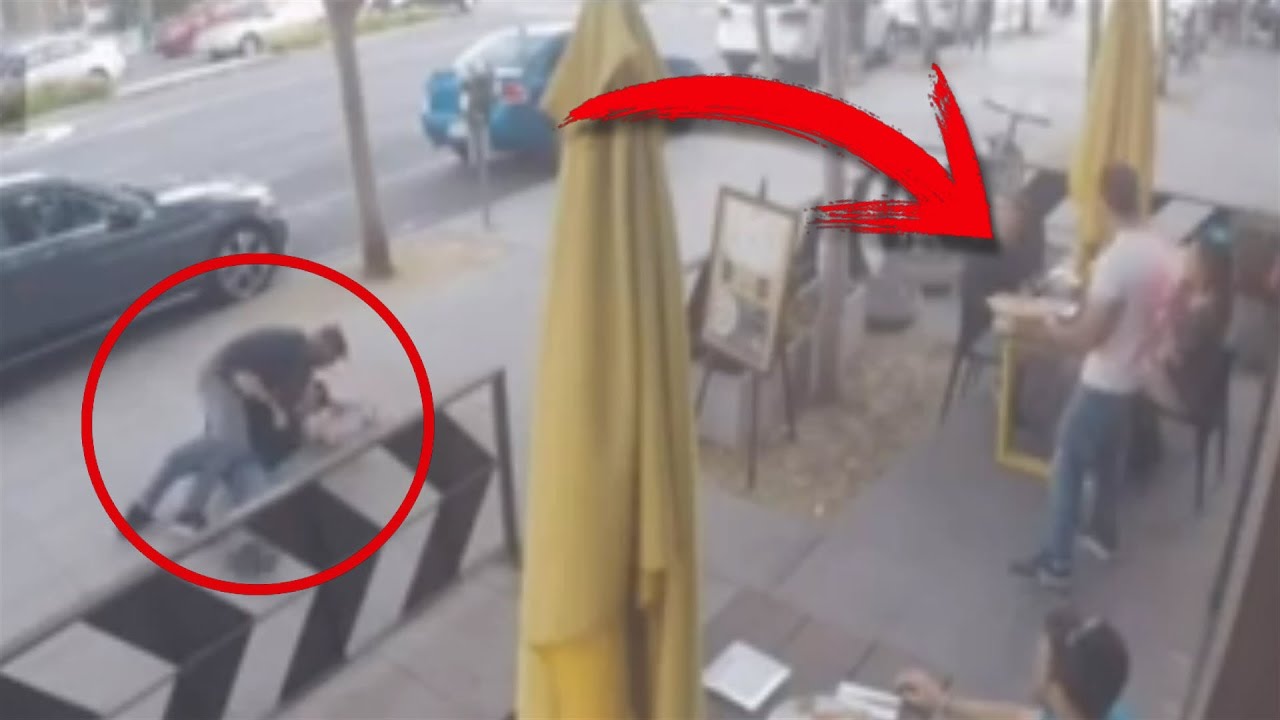 На улица се степале двајца луѓе, а потоа од ресторанот во близина излегол келнер и направил нешто неверојатно!