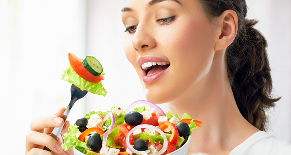 Healthy-eating-tips-for-women-at-401