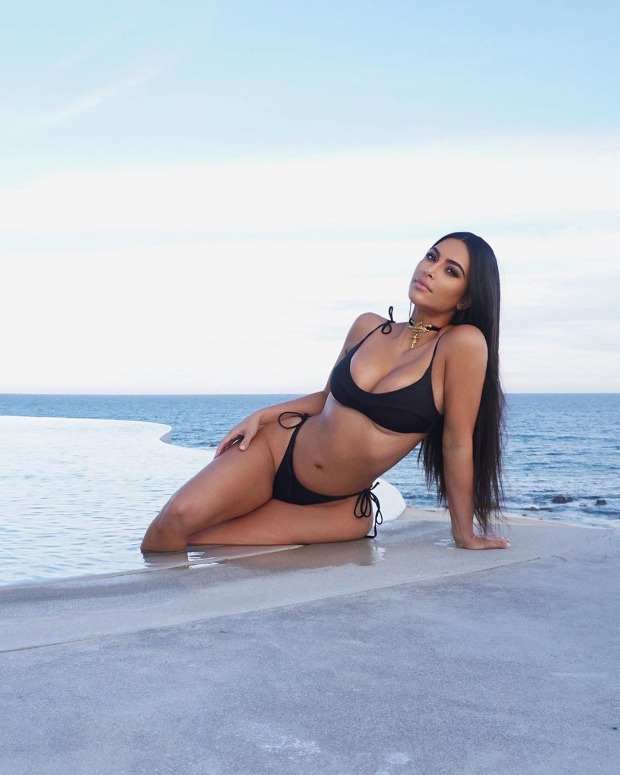 kim-kardashian-shares-steamy-bikini-pictures-clicked-by-kanye-west