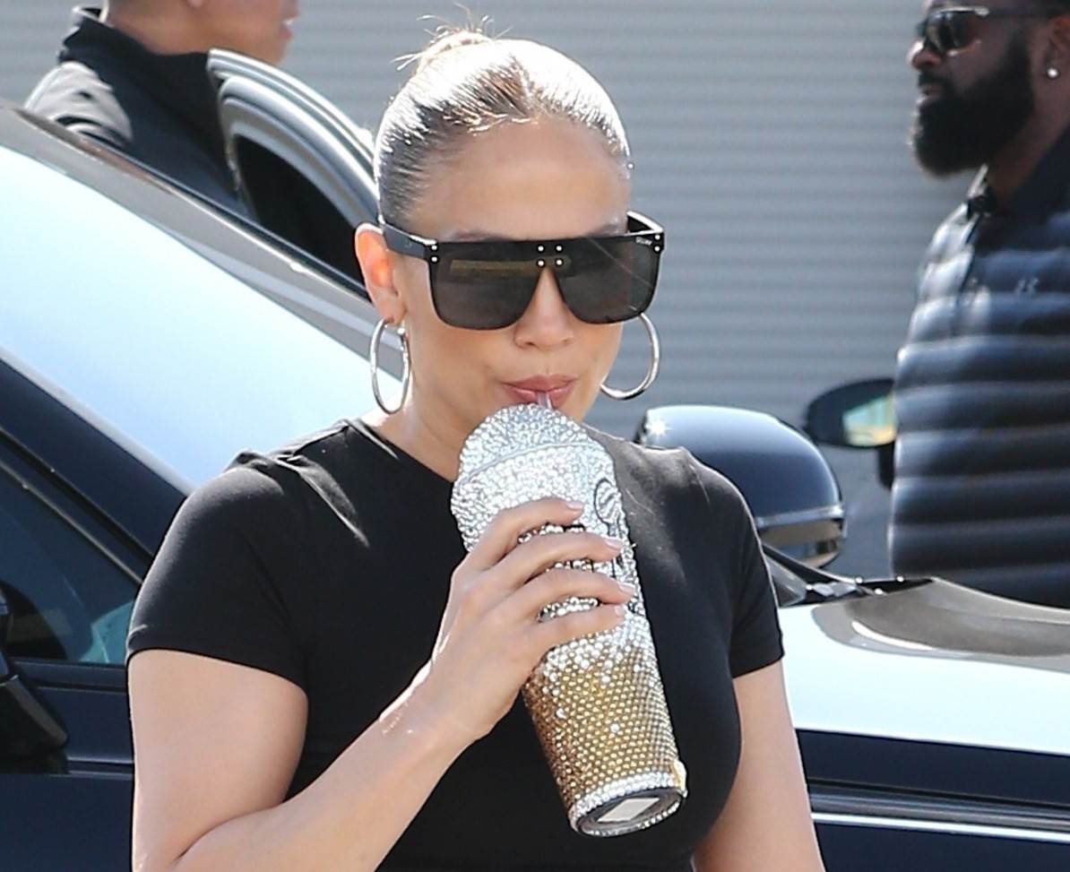 Jennifer-Lopez.jpg