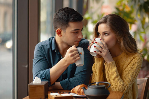 depositphotos_224437860-stock-photo-young-attractive-couple-date-coffee