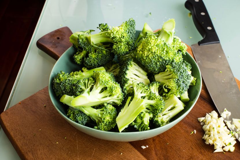 brokoli-zeleno-povrce-povrce-zdrava-hrana-830x0
