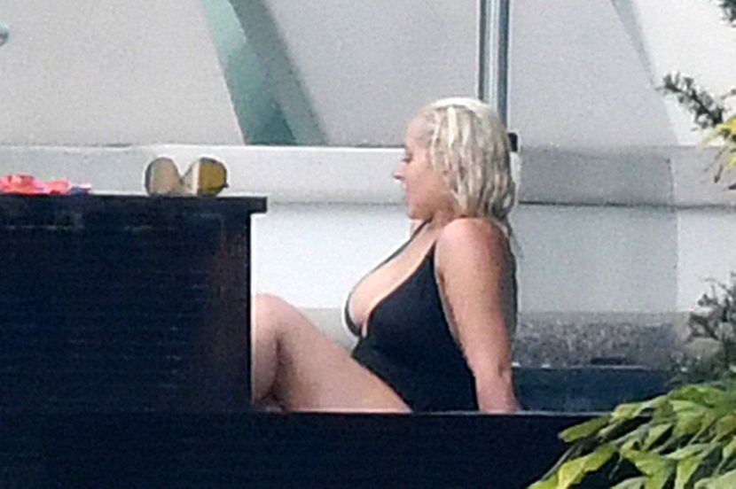 christina-aguilera-kristina-agilera-3-830x0