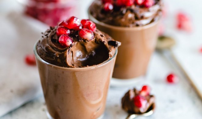 349988_close-up-photo-of-chocolate-mousse-3026810_f.jpg