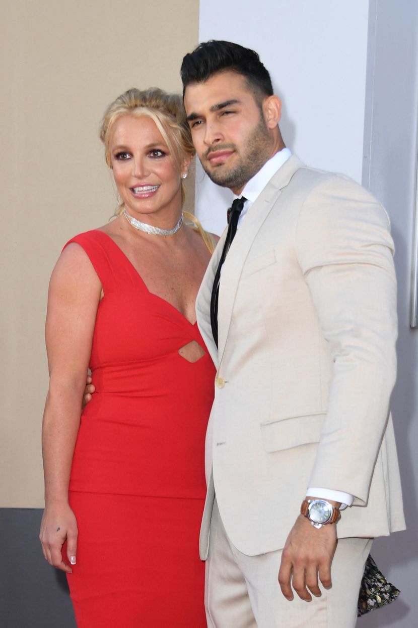 britney-spears-sam-asghari-830x0