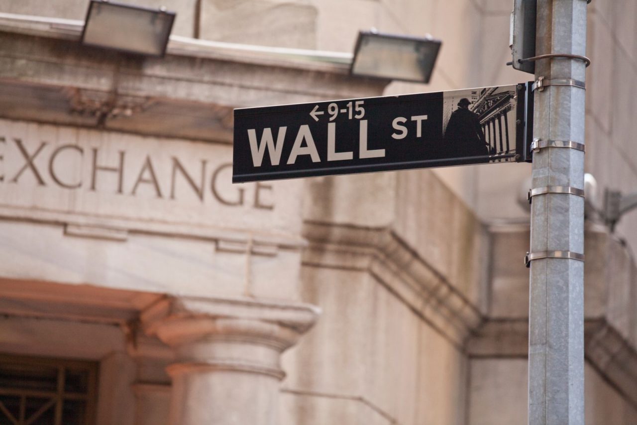 62347145-wall-street