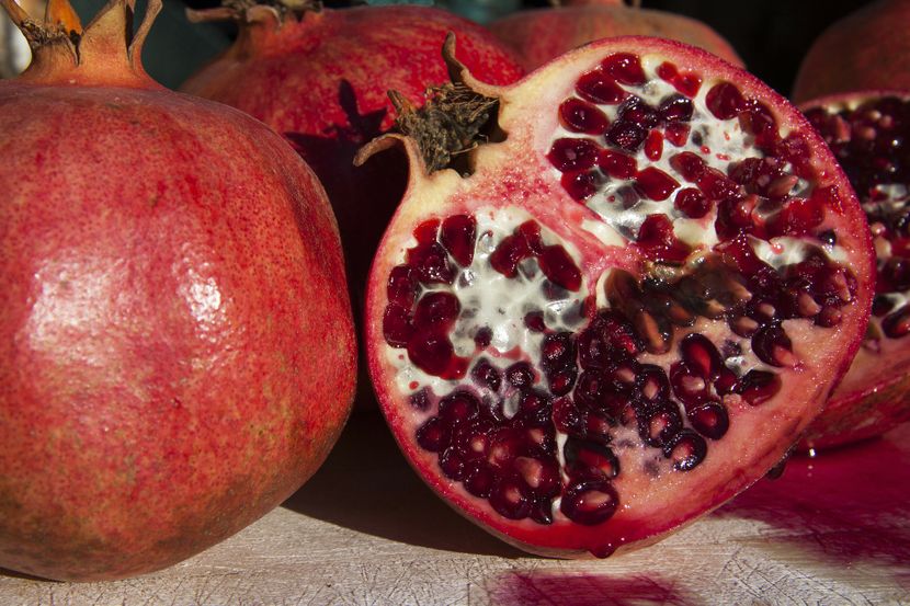 pomegranate-749281920-830x0