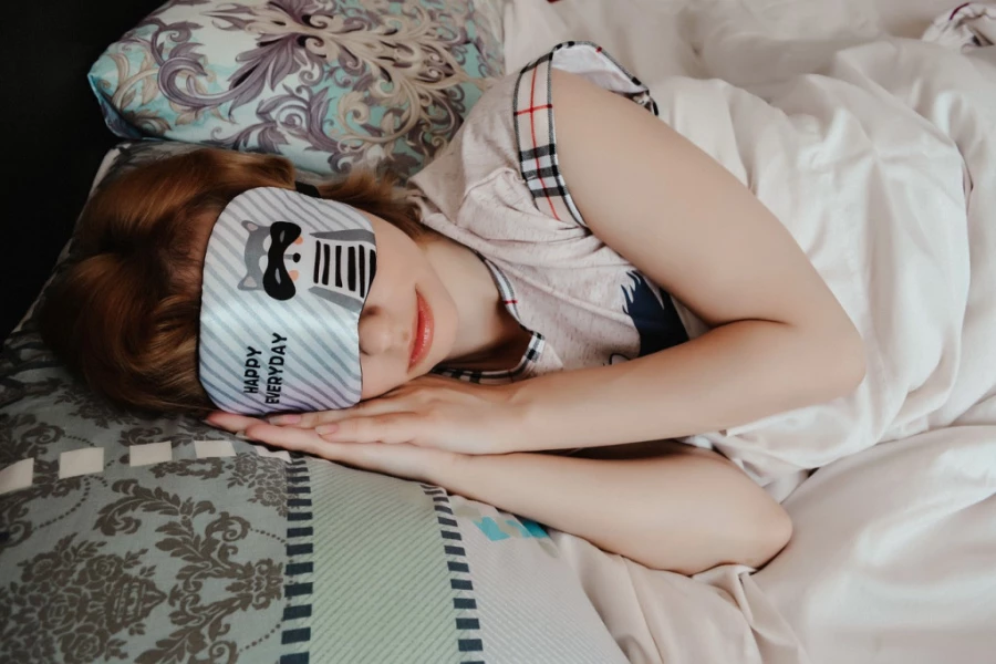 21452_sleep-mask-gf8ba53e00-1280_f