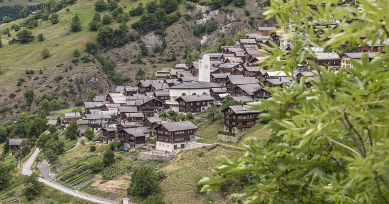 Швајцарско село Албинен