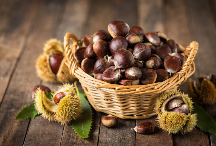 Fresh,Chestnuts,In,The,Basket