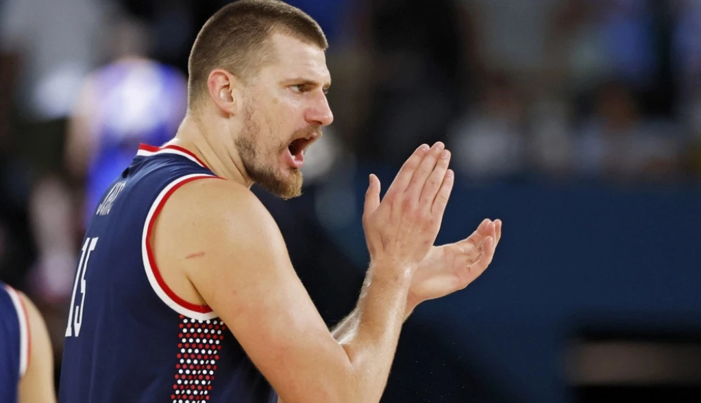 114419_12436993_f 114419_12436993_f