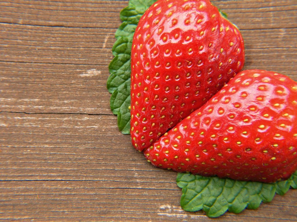 1629290018-strawberry-2239462_1920-1024x768-1.jpg