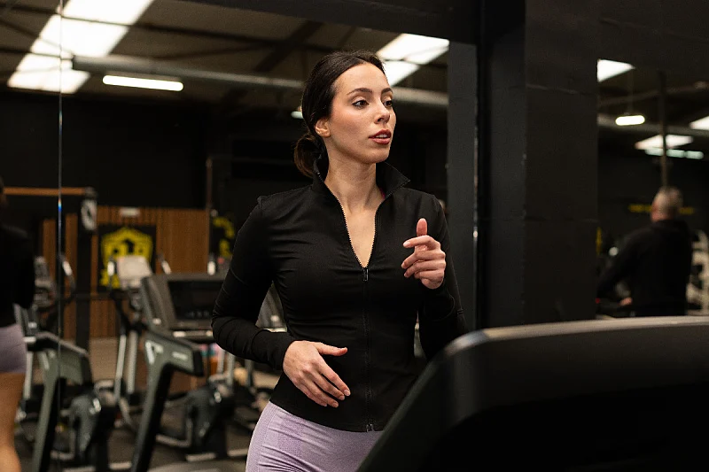 b_251210118 b_251210118