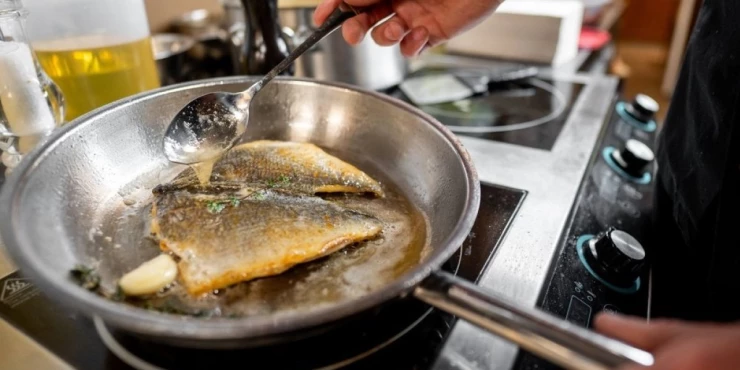 1291885_shutterstock-2558771475_m