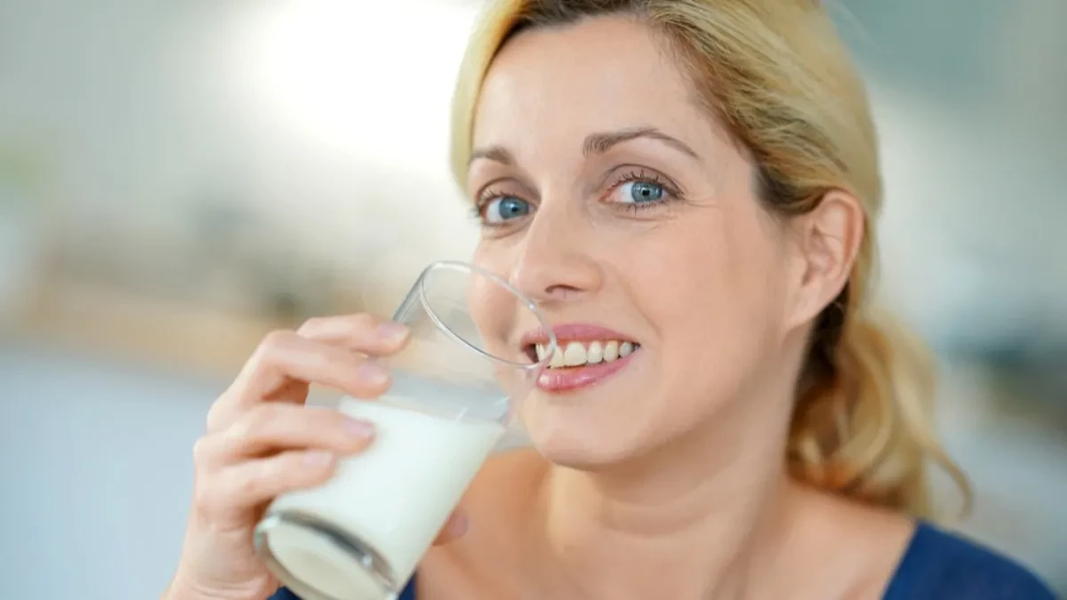 mleko-shutterstock_579102103