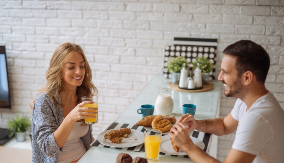 Ова е најдобро време за појадок: Еве колку брзо по будењето треба да јадете