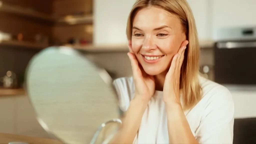 Ова природно масло ги намалува брчките и ја затегнува кожата: Ќе изгледате 10 години помладо!