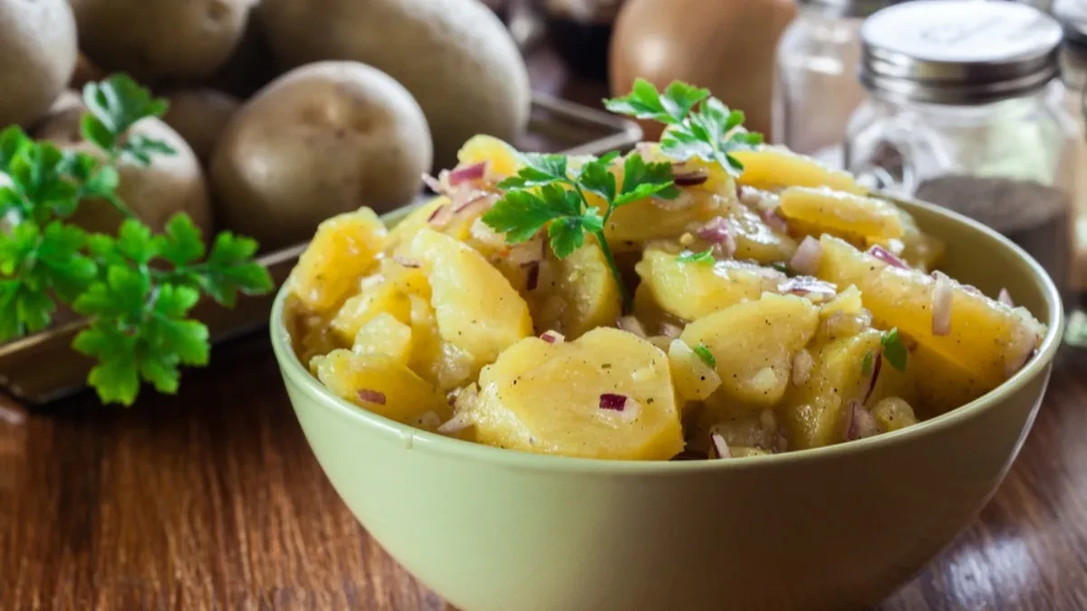 Компир салата