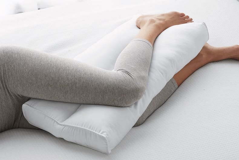 Th-Company-Store-Knee-and-Leg-Posture-Pillow