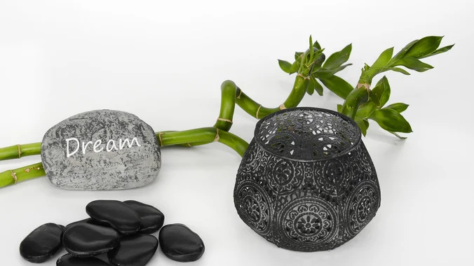 676