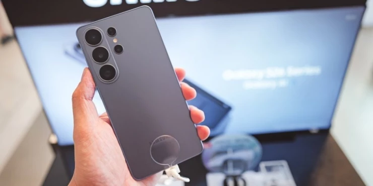 1443560_shutterstock-2745918183_m